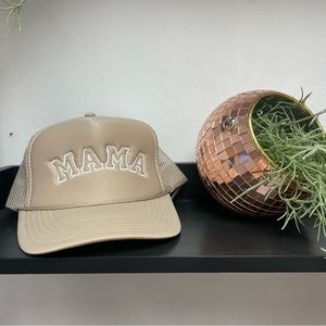 MAMA trucker hat